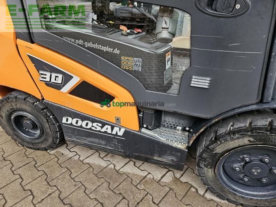 Elevadora - Doosan - d30s-9