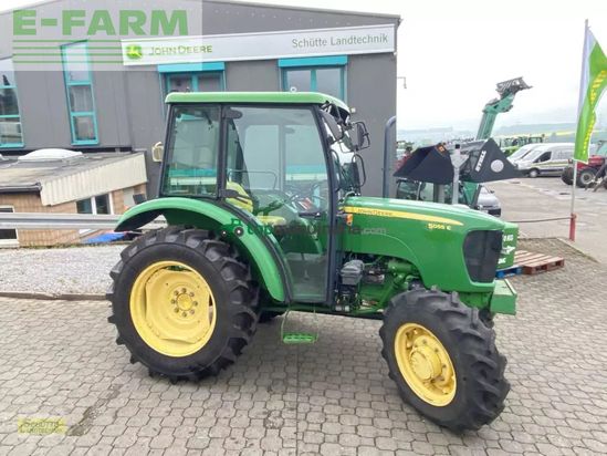 Tractor agrícola - John Deere - 5055 e allrad kabine