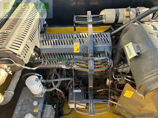 Cosechadora de Cereal - New Holland - tc 5070