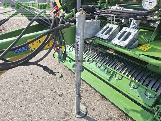 Empacadora gigant - Krone - comprima v 180 xc