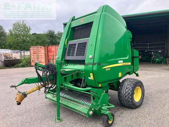 Empacadora gigant - John Deere - 864
