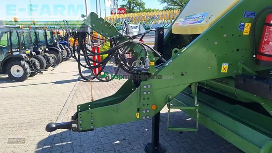 Empacadora gigant - Krone - bigpack 1270 xc