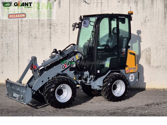 Minicargadora - Giant - g2200 x-tra hd