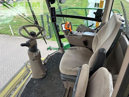 Cosechadora de Cereal - John Deere - 8400i hakselaar