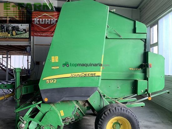 Empacadora gigant - John Deere - 592 maxi cut
