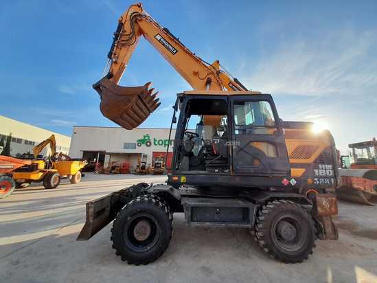Excavadora HYUNDAI HW180