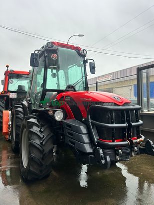 Tractor agrícola Antonio Carraro TRG rígido reversible.
