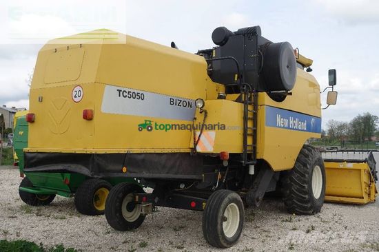 Cosechadora de Cereal - New Holland - tc 5050