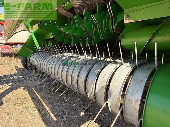 Empacadora gigant - John Deere - 864