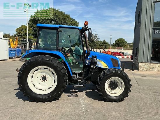 Tractor agrícola - New Holland - t5050 tractor (st27259)