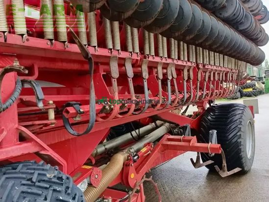 Sembradora - Accord - dg12000