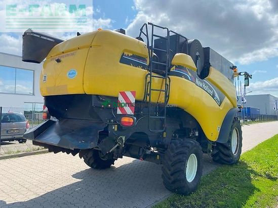 Cosechadora de Cereal - New Holland - cx 880