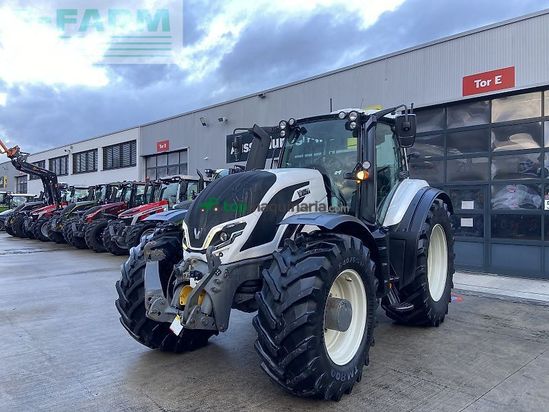 Tractor agrícola - Valtra - t215 direct