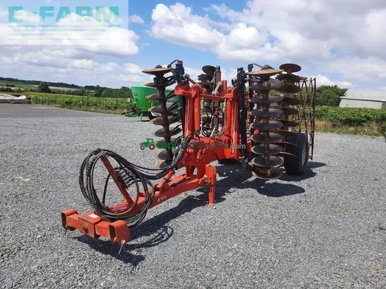 Cultivador - Gregoire Besson - acero mk