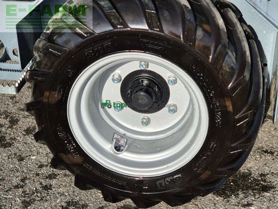 Minicargadora - Giant - g2200 x-tra hd