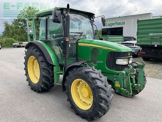 Tractor agrícola - John Deere - 5820