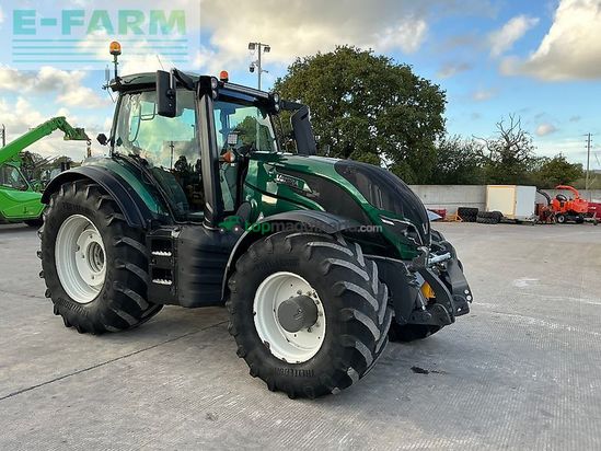 Tractor agrícola - Valtra - t254 versu tractor (st26250)