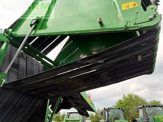 Empacadora gigant - John Deere - v461m iso bus