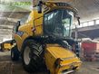 Cosechadora de Cereal - New Holland - cr 8.90