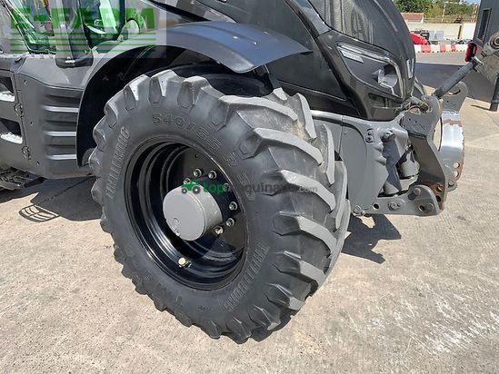 Tractor agrícola - Valtra - t214 versu unlimited tractor (st27245)