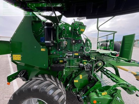 Empacadora gigant - McHale - f5 550