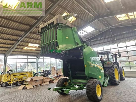 Empacadora gigant - John Deere - v462m