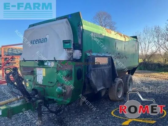 Remolqu esparcidor - Keenan - mecafibre 360