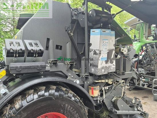 Empacadora gigant - Fendt - rotana 130 f
