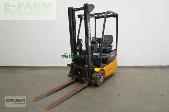 Elevadora - Jungheinrich - efg110 k