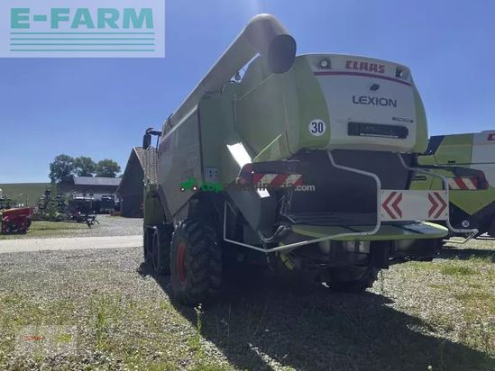 Cosechadora de Cereal - Claas - lexion 670 + vario 750