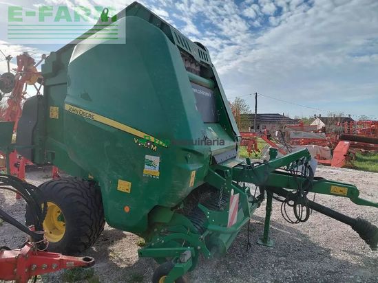 Empacadora gigant - John Deere - v 461 m rc 13 filet