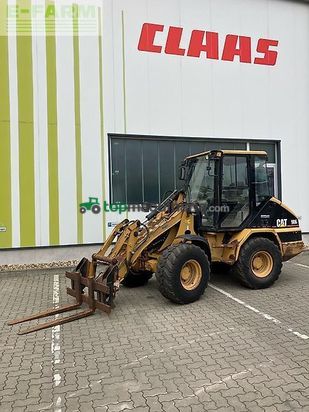 Minicargadora - Caterpillar - 906