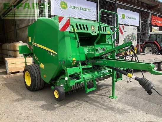 Empacadora gigant - John Deere - f 441 m