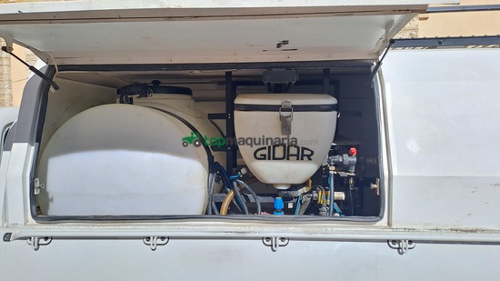 Ford Ranger con sistema de fumigación 