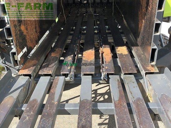 Empacadora gigant - Claas - quadrant 3400