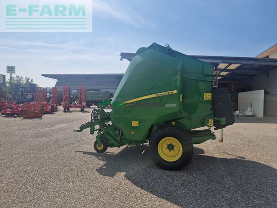 Empacadora gigant - John Deere - V461M