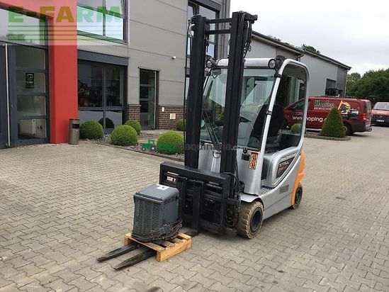 Elevadora - Still - rx 20-20 p