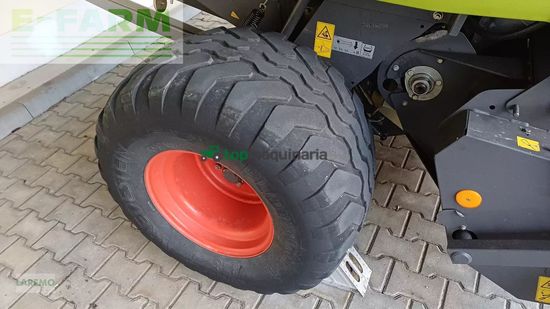 Empacadora gigant - Claas - variant 360 rc