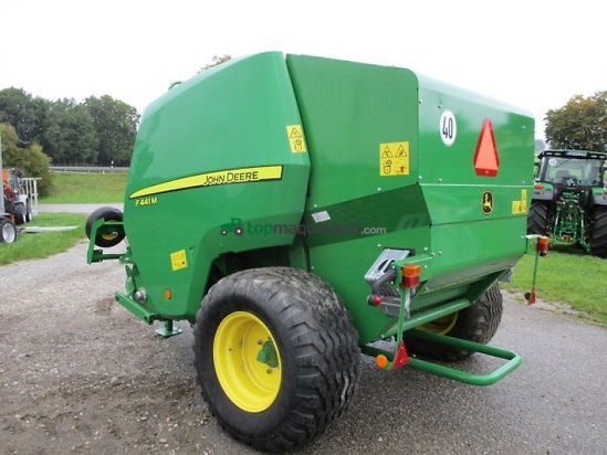 Empacadora gigant - John Deere - f441m