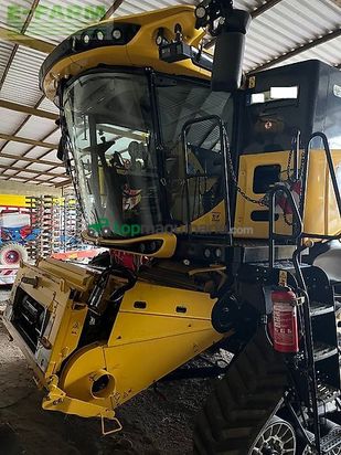 Cosechadora de Cereal - New Holland - cr 9.80