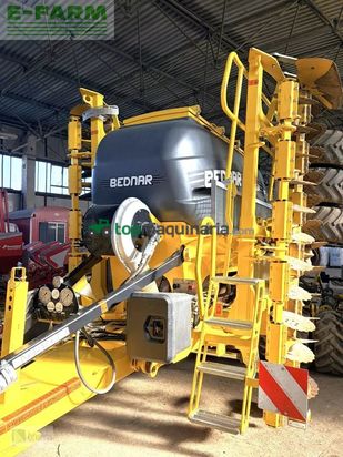 Combinado de siembra - Bednar - omega 6000 l bj. 2021