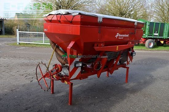 Esparcidor - Kverneland - fronttank df-2