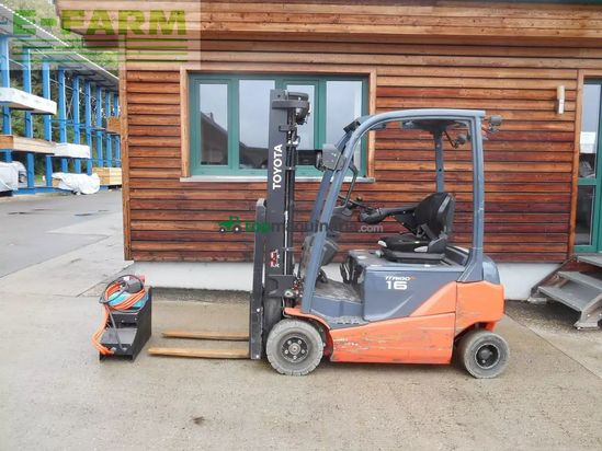 Elevadora - Toyota - 8fbnkt16t triplex 4,7m + ss + ladegerät ( lithiu