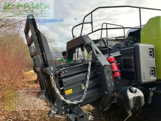 Empacadora gigant - Claas - quadrant 5200 fc tandem