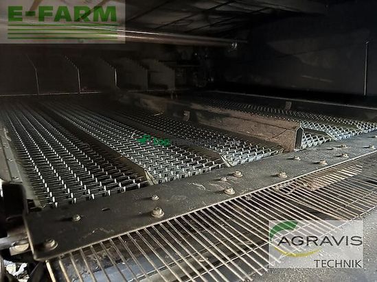 Cosechadora de Cereal - Claas - trion 660 terra trac allrad