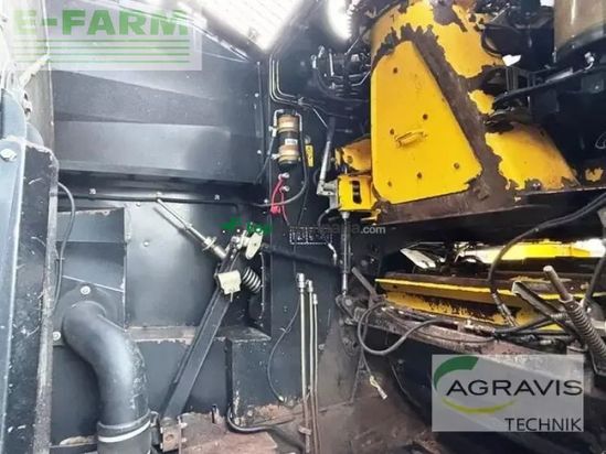 Cosechadora de Cereal - New Holland - fr 9060