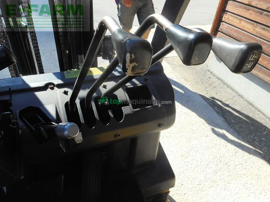 Elevadora - Nissan - fd01a18q triplex 4,7m