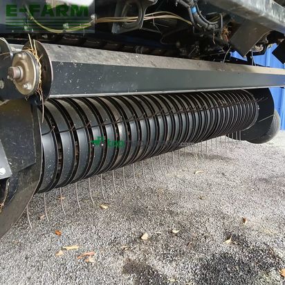 Empacadora gigant - New Holland - rb 180