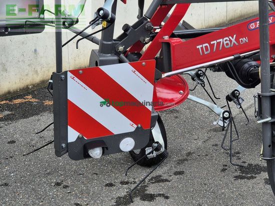 Henificador - Lely - td 776x dn heuwender/kreiselheuer