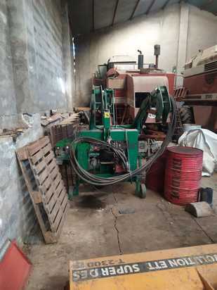 Vibrador frontal articulado